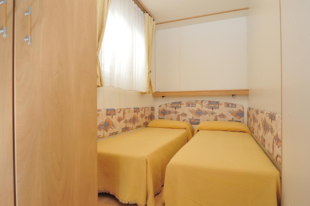 Camping Telis Hotel อาร์บาตักซ์ ภายนอก รูปภาพ