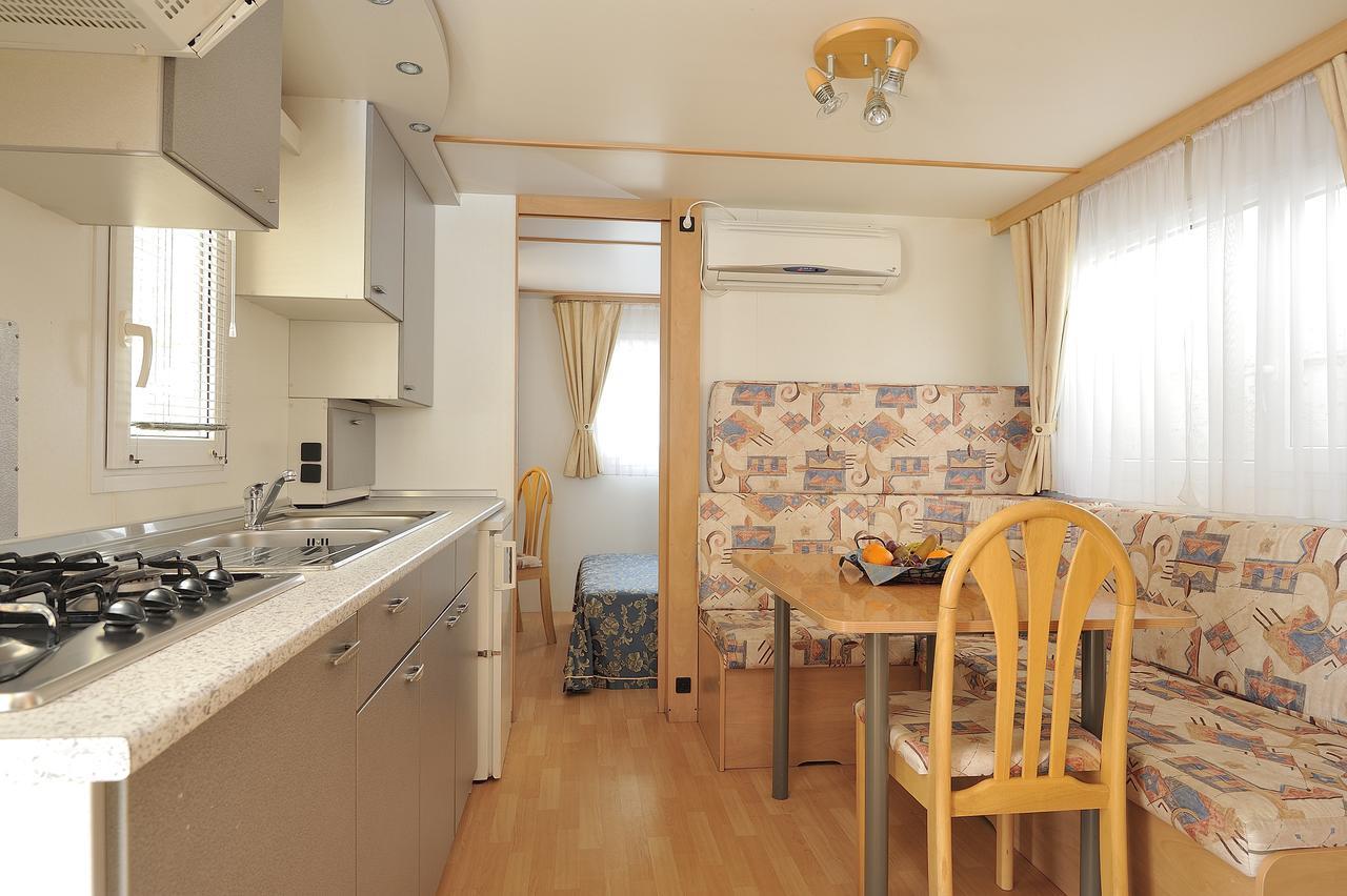 Camping Telis Hotel อาร์บาตักซ์ ภายนอก รูปภาพ