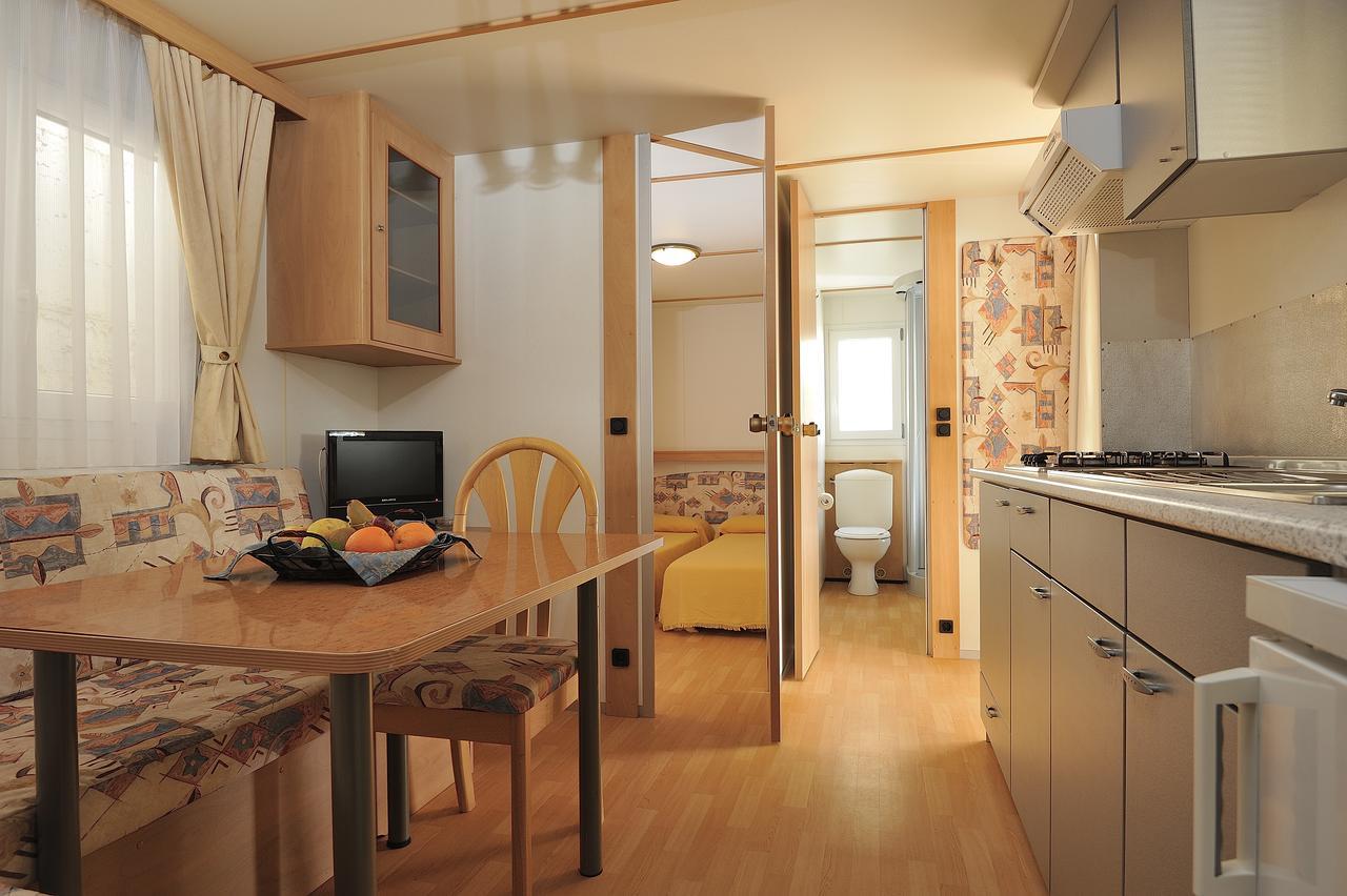 Camping Telis Hotel อาร์บาตักซ์ ภายนอก รูปภาพ